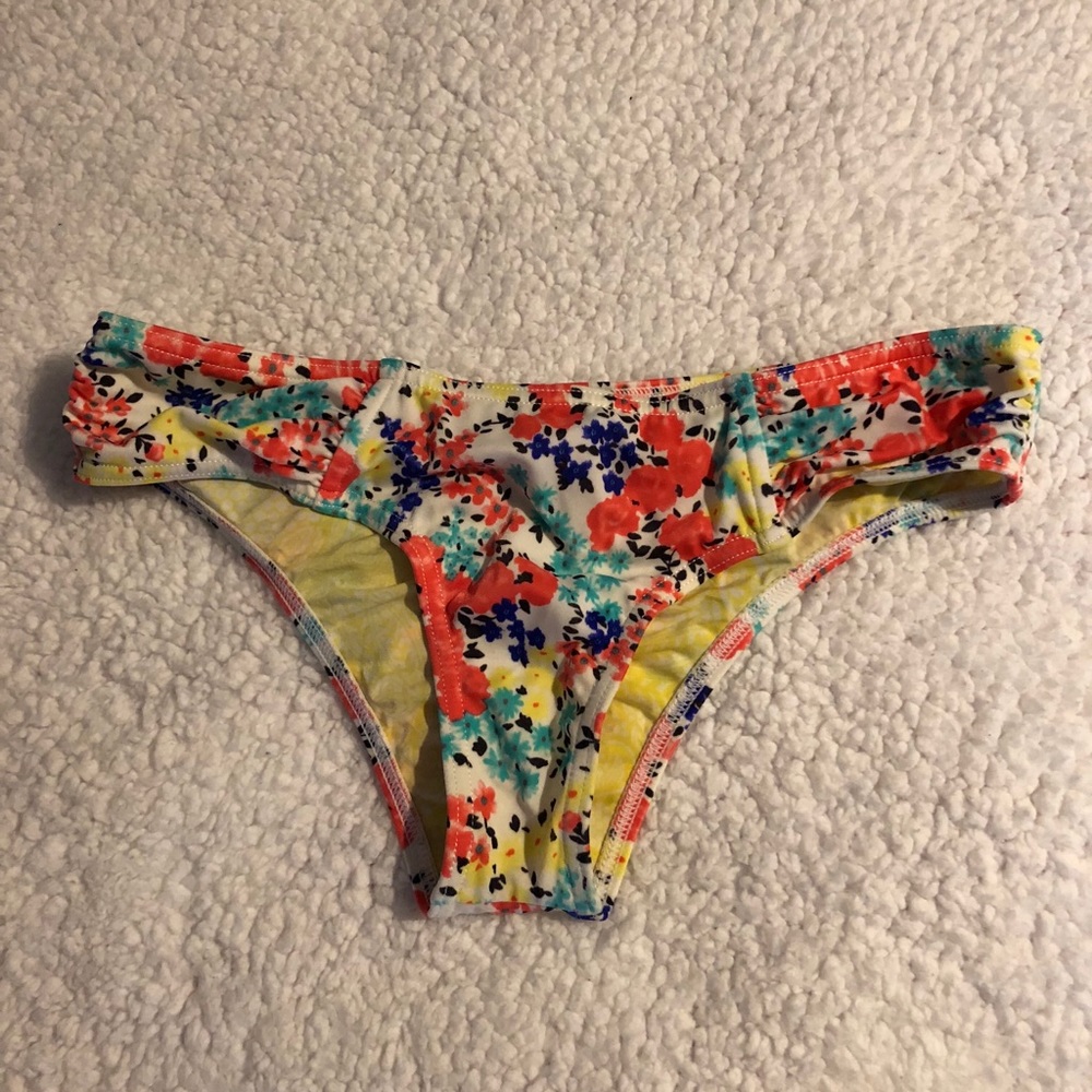 Floral bikini bottom